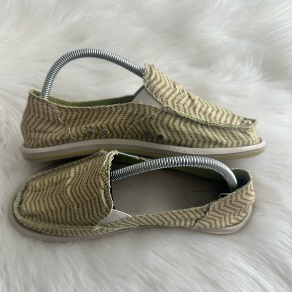 Sanuk Shoes - Sanuk Sidewalk Surfer Canvas Shoes Womens Size 9 Natural Khaki Green Slip On